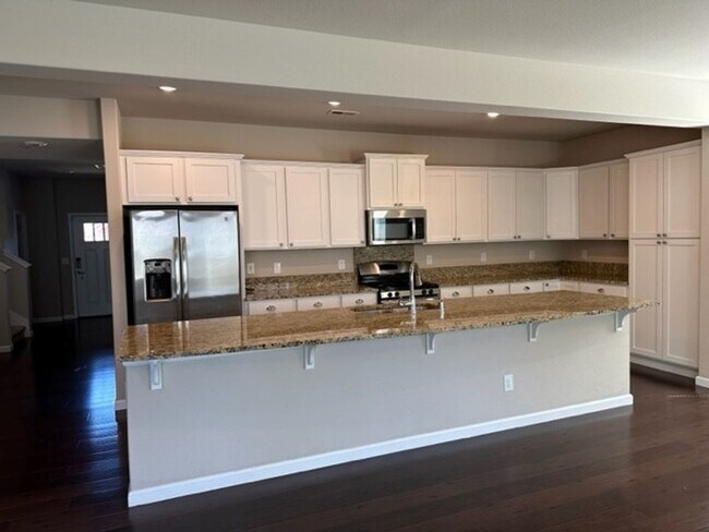 Building Photo - Woodbury Estates