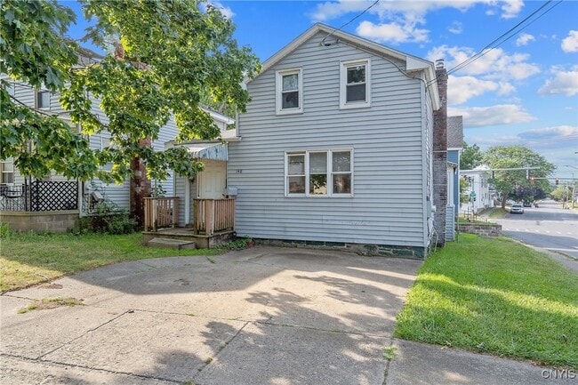 Primary Photo - 148 W Cayuga St