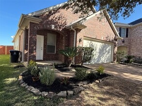 Building Photo - 9331 Harts Garden Ln