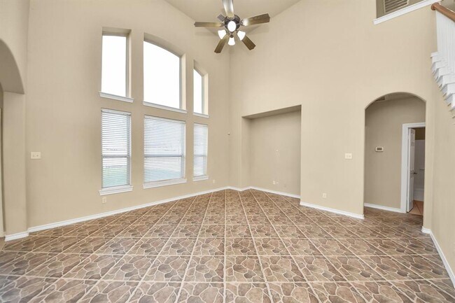 Building Photo - 4607 Aspen Leaf Ln