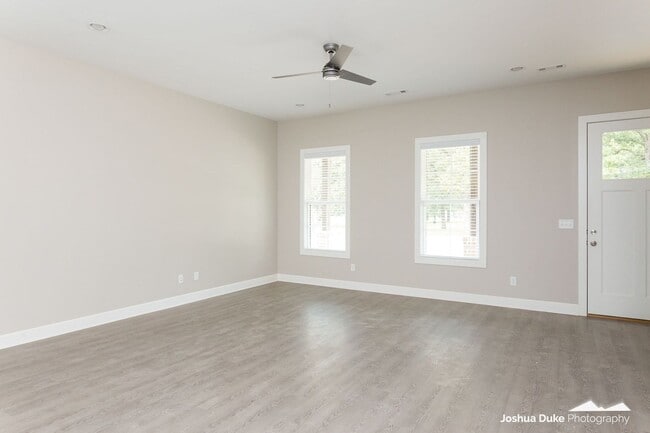 Building Photo - SHORT-TERM LEASE 4 Bedroom 4.5 Bathroom New Home!! Now offering 1st months rent paid. Avail now t...