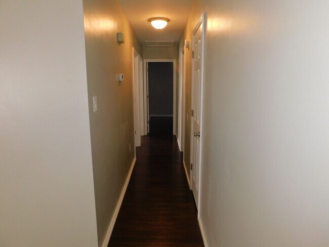 Building Photo - Charming Home in Havelock
