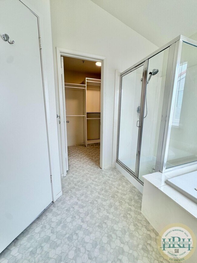 Building Photo - Large 6 BR|3 BA in the coveted Community Of Traditions Belhaven in Daly City With Views Of The Hills