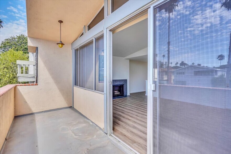 Building Photo - 1023 21st St