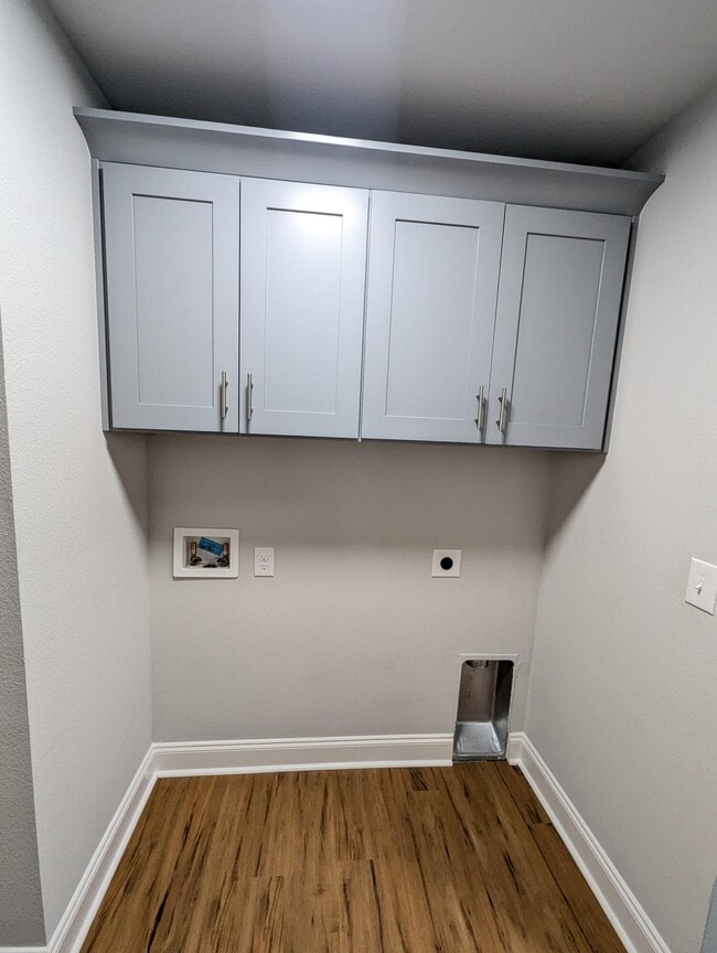 Building Photo - 2266 Paloma St