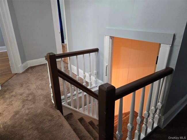 Building Photo - 92 Wavecrest St