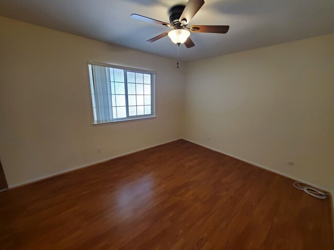 Building Photo - Wonderful Mid Century Home available for lease