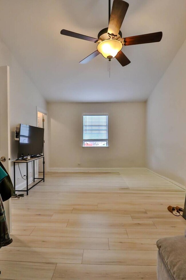 Building Photo - 713 Green Mountain Ct