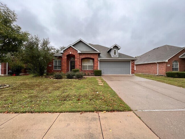 Building Photo - 3506 Nandina Dr
