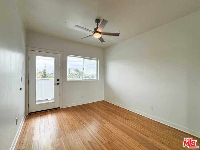 Building Photo - 1411 Tremont St