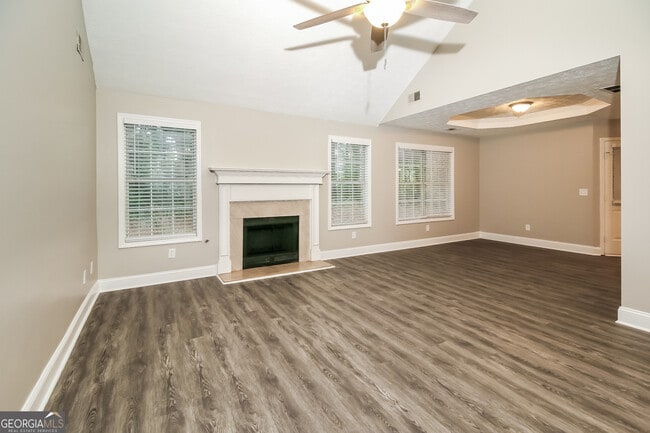 Building Photo - 75 Ashton Pl