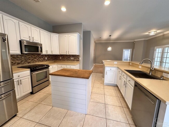 Building Photo - 9548 Lorikeet Ln