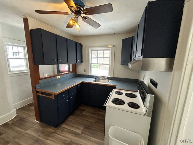 Building Photo - 110 Homewood Dr