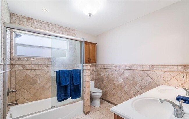 Building Photo - 601 N 44th Ave