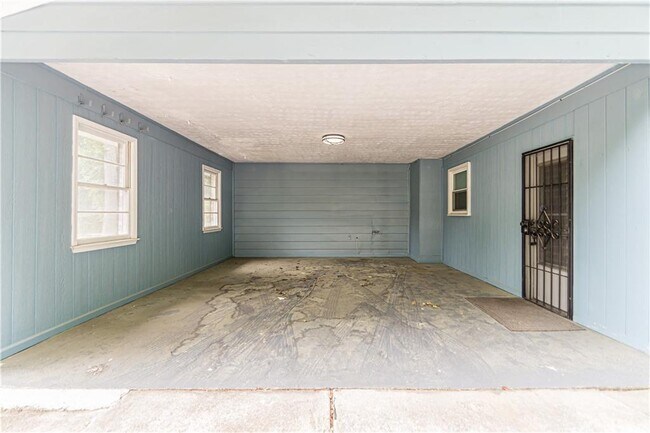 Building Photo - 1574 Old Spring House Ln