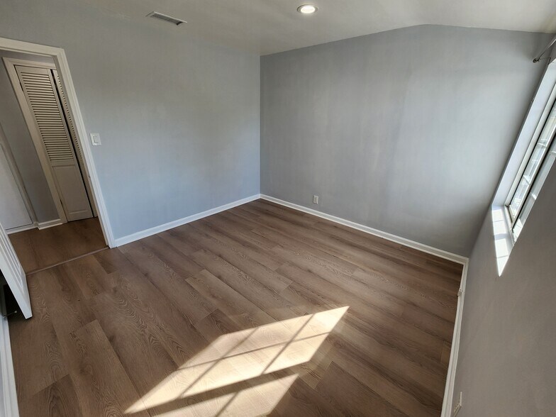 Building Photo - 12549 Barbara Ann St