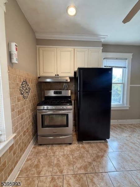 Building Photo - 312 E Elm St