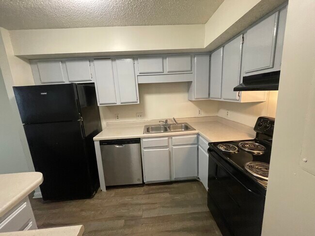 Building Photo - 1424 Bell Trace Dr