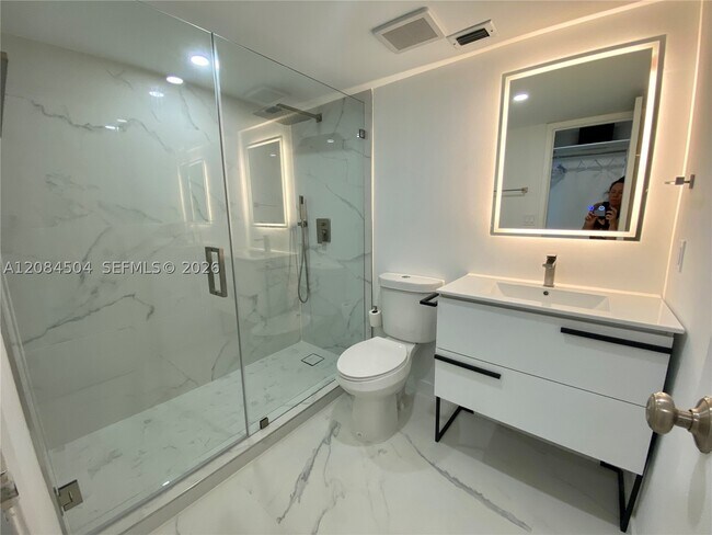 Building Photo - 2401 Collins Ave