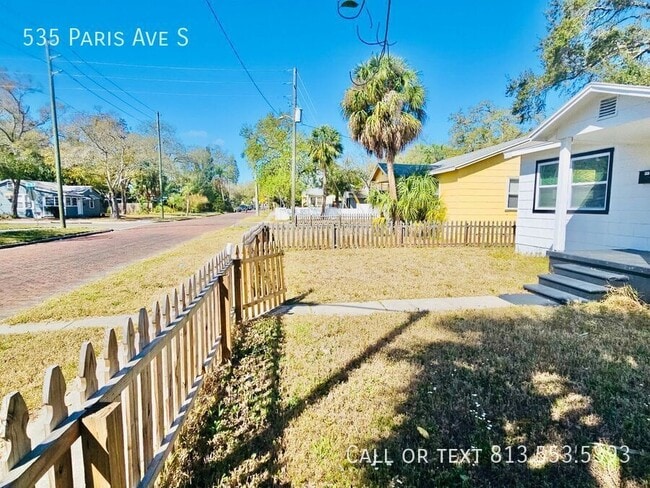 Building Photo - 535 Paris Ave S