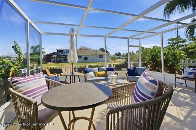 Building Photo - 4262 Biscayne Dr