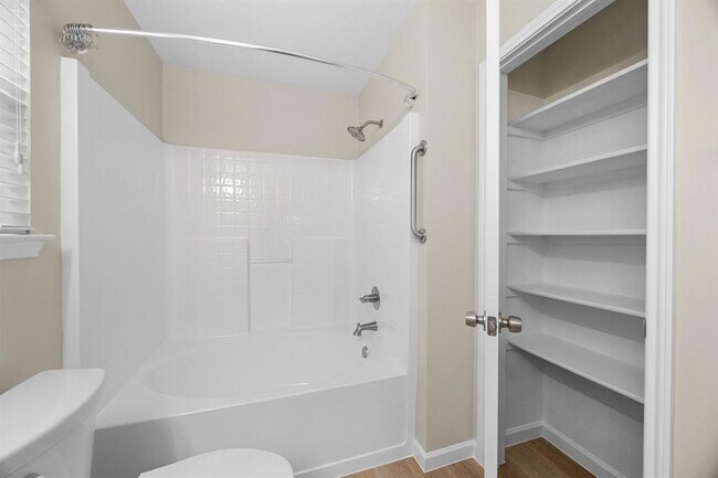 Building Photo - 109 Rosemary Cove