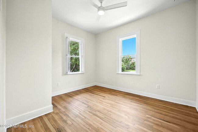 Building Photo - 2131 St Johns Ave