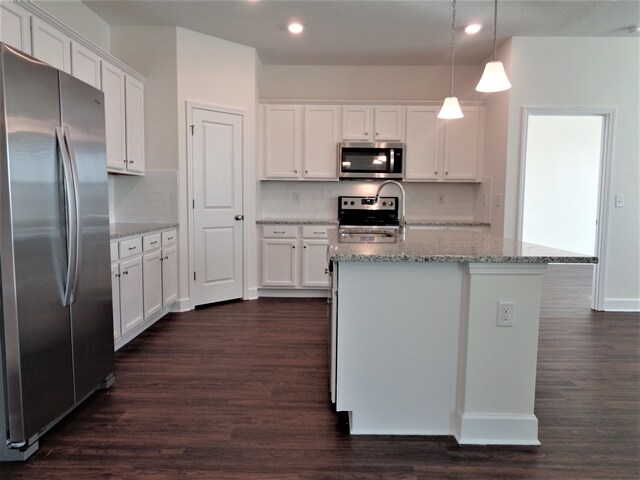 Building Photo - 4824 Reisswood Loop