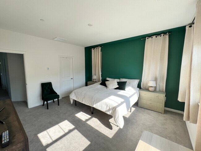 Building Photo - 24157 Amaranth Loop