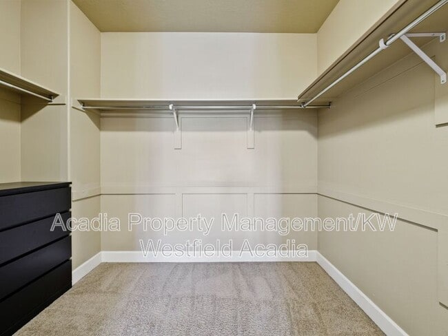 Building Photo - 912 N 980 W