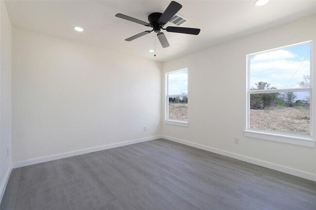 Building Photo - 1087 Schubert Ln