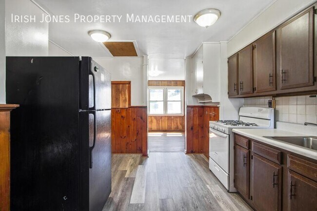 Building Photo - 1 Idlebrook Dr
