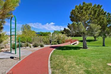 Building Photo - 350 S Durango Dr