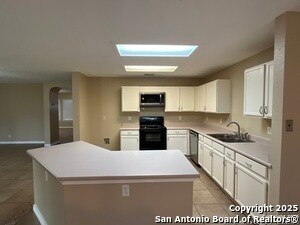 Building Photo - 8203 Cantura Mills