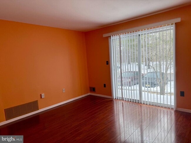 Building Photo - 14 Mimosa Ct