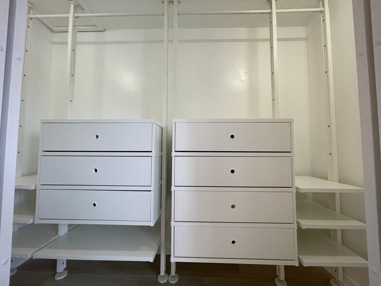 Building Photo - 43 Adams St