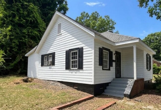 Building Photo - 231 Willow St