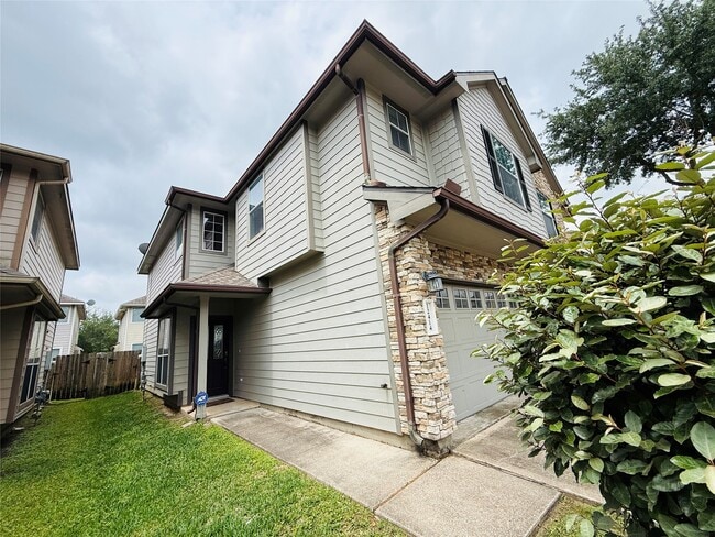 Building Photo - 12414 Jasmine Brook Ln