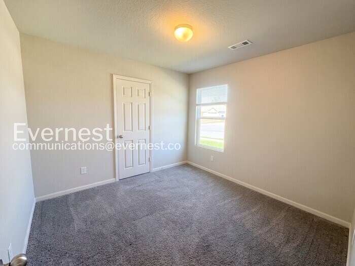 Building Photo - 2169 Bentwood Dr