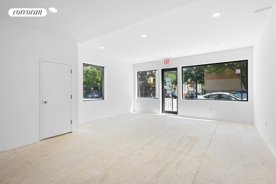 Building Photo - 240 N 7th St