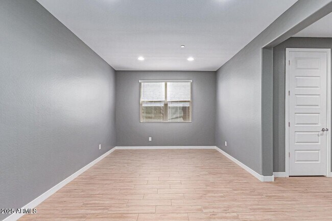 Building Photo - 31925 N 125th Ave