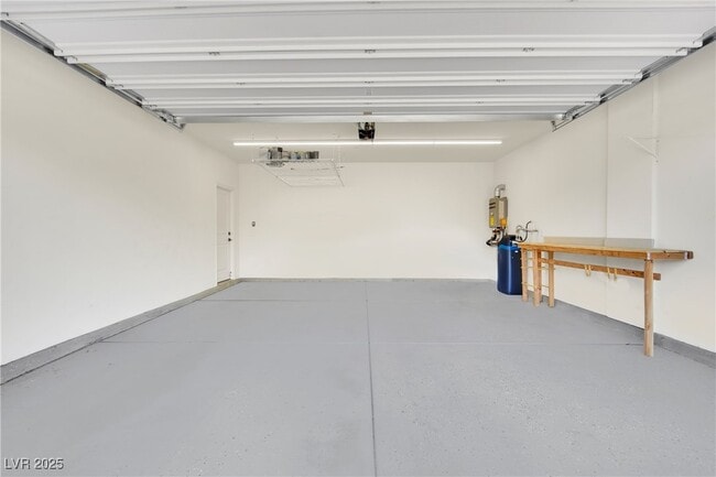 Building Photo - 945 Glenhaven Pl