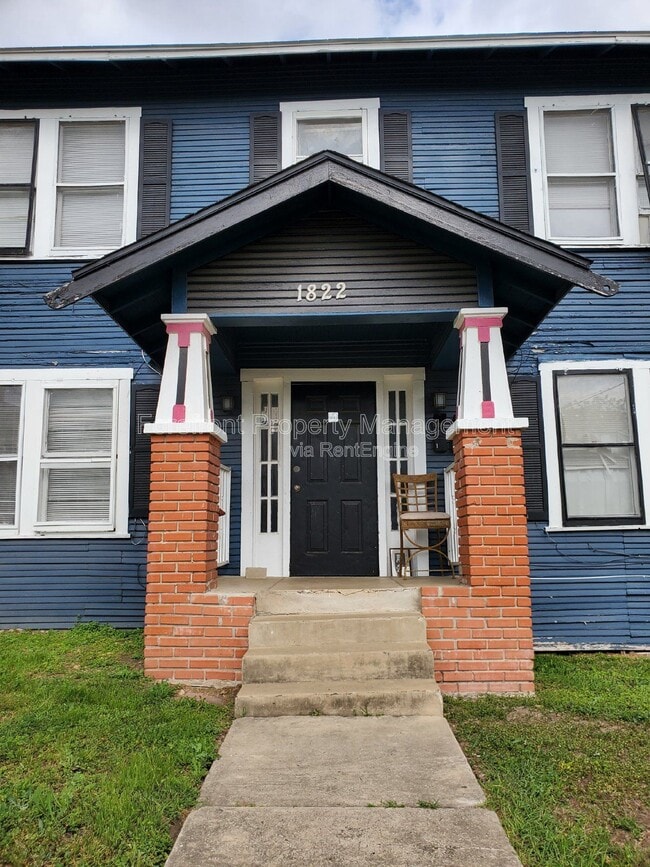 Building Photo - 1822 N Olive St