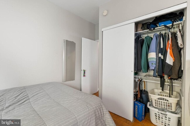 Building Photo - 787 S 3rd St