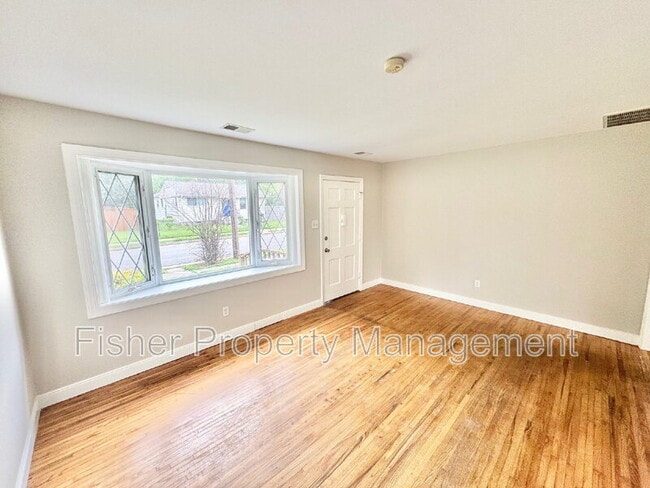 Building Photo - 3223 Jeter Ave