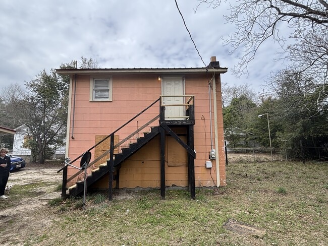 Building Photo - 108 Pitt St