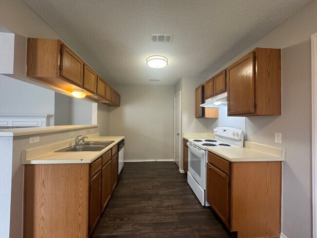 Building Photo - Walt/Mintz Properties1 (522 Cutty Trl)