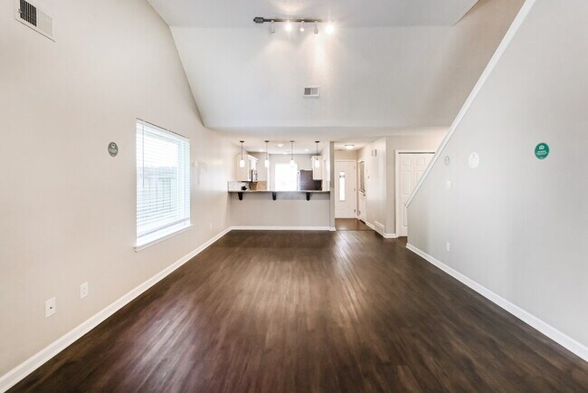 Building Photo - 277 Gaslight Cove