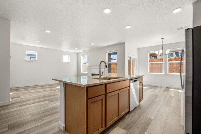 Building Photo - 21505 Oconnor Way