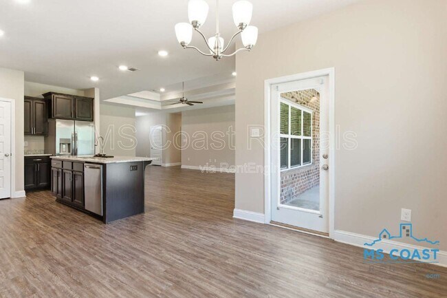 Building Photo - 10536 Sweet Bay Dr